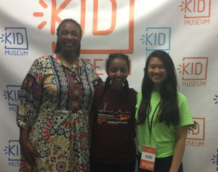 angela_dehart's tweet photo. Kelly was a judge for Invent the Future. Emanda and I explored and spoke to participants. I can't recommend the event enough. Such wonderful ideas - so inspiring! #SIP #STEMimpressionists #InventTheFuture @KIDMuseumMD @dehartSTEM https://t.co/th53h7cqk1