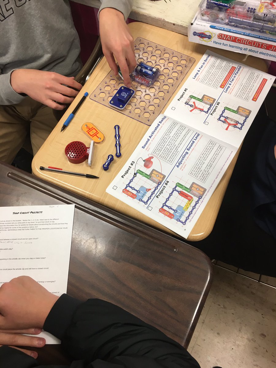 carrie_eby's tweet photo. 9th graders learning about circuits! Fun way to start the week #funwithphysics #snapcircuits #mhs https://t.co/u1mE2xYZBI