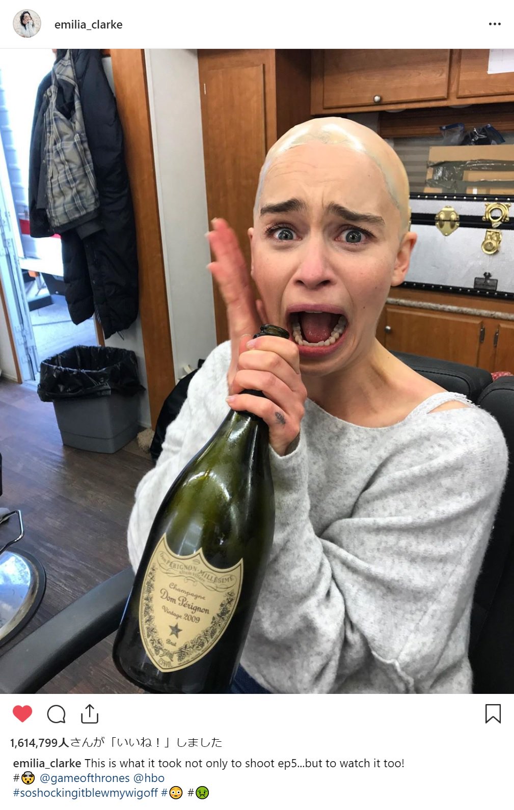 Twitter 上的 Gameofthronesjp エミリア クラークのインスタから これはエピソード5を撮る時だけじゃなく 見る時にも必要だったもの ゲームオブスローンズ Gameofthrones Daenerystargaryen Madqueen Thelastwar Idrinkandiknowthings T Co
