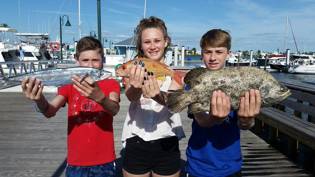 GoPureFL's tweet photo. Family fun on the water starts with Pure Florida! Discover what Southwest Florida’s waters have to offer with an expedition to remember. https://t.co/w5WguPvRh4 #gopurefl #swflchallenge #naples #fortmyers https://t.co/UOyuFfeNfF