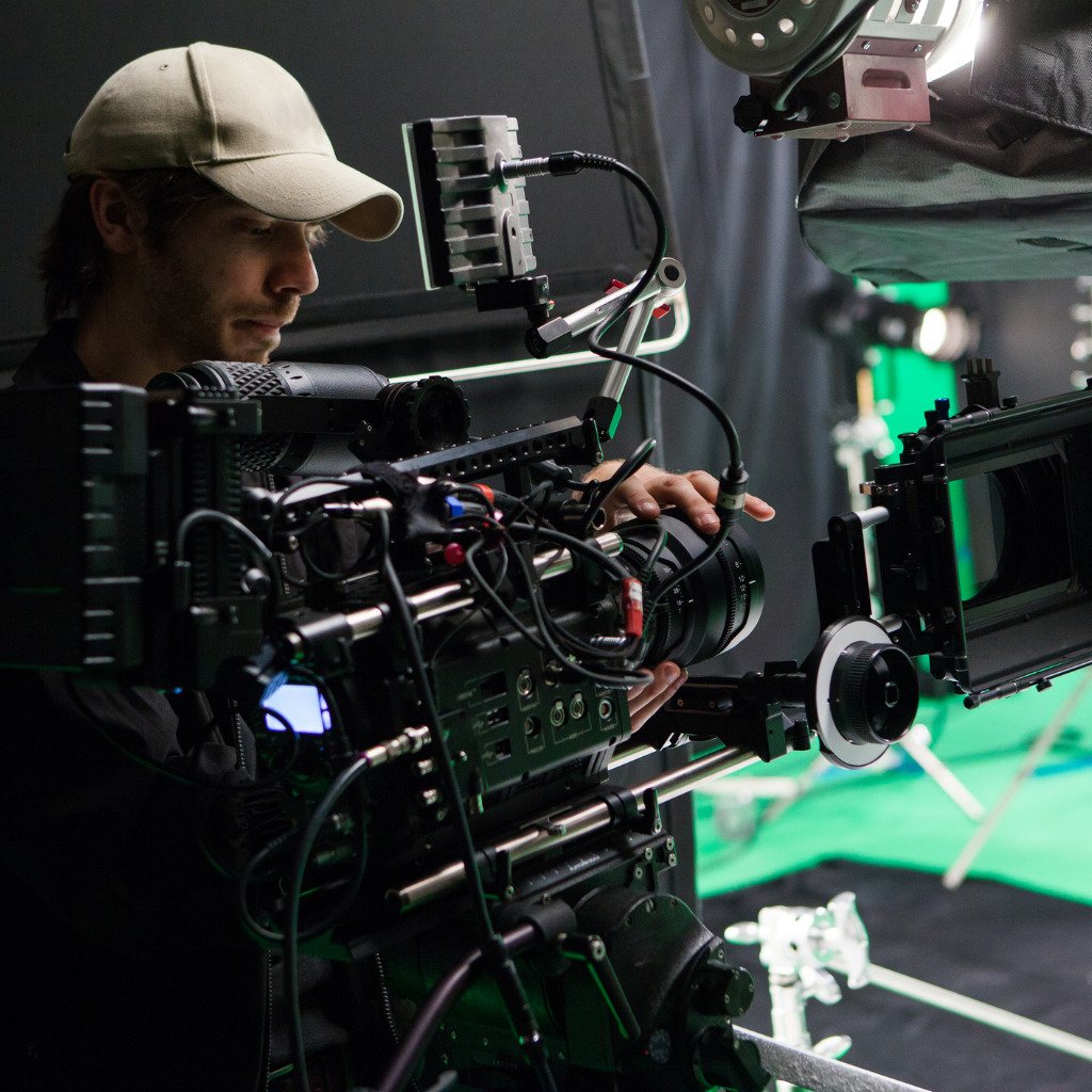 If you want to learn how to pitch &amp; budget for #VFX in your #film or #TV project or are thinking about a career in visual effects come &amp; join our student cohort! <a href="/dneg/">DNEG</a> are running their awesome taster course on Sat June 8th in #dublin - enrol now! bit.ly/2rWuYh8 #Marvel
