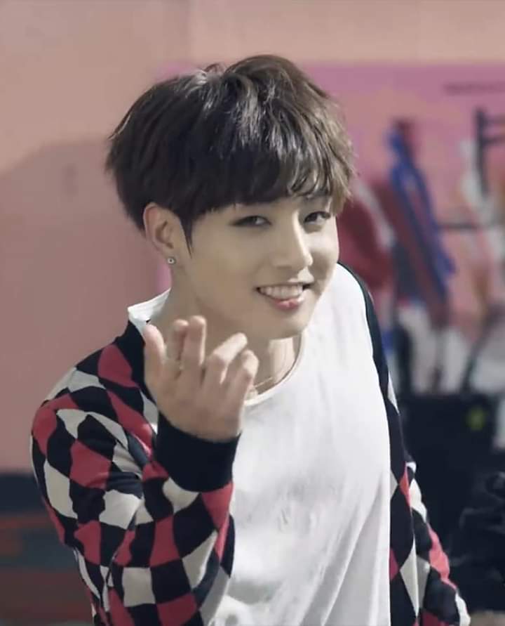 ayuelfira201's tweet photo. I miss you jungkook  @BTS_twt 😭😭😭 https://t.co/98eLOZlvMW