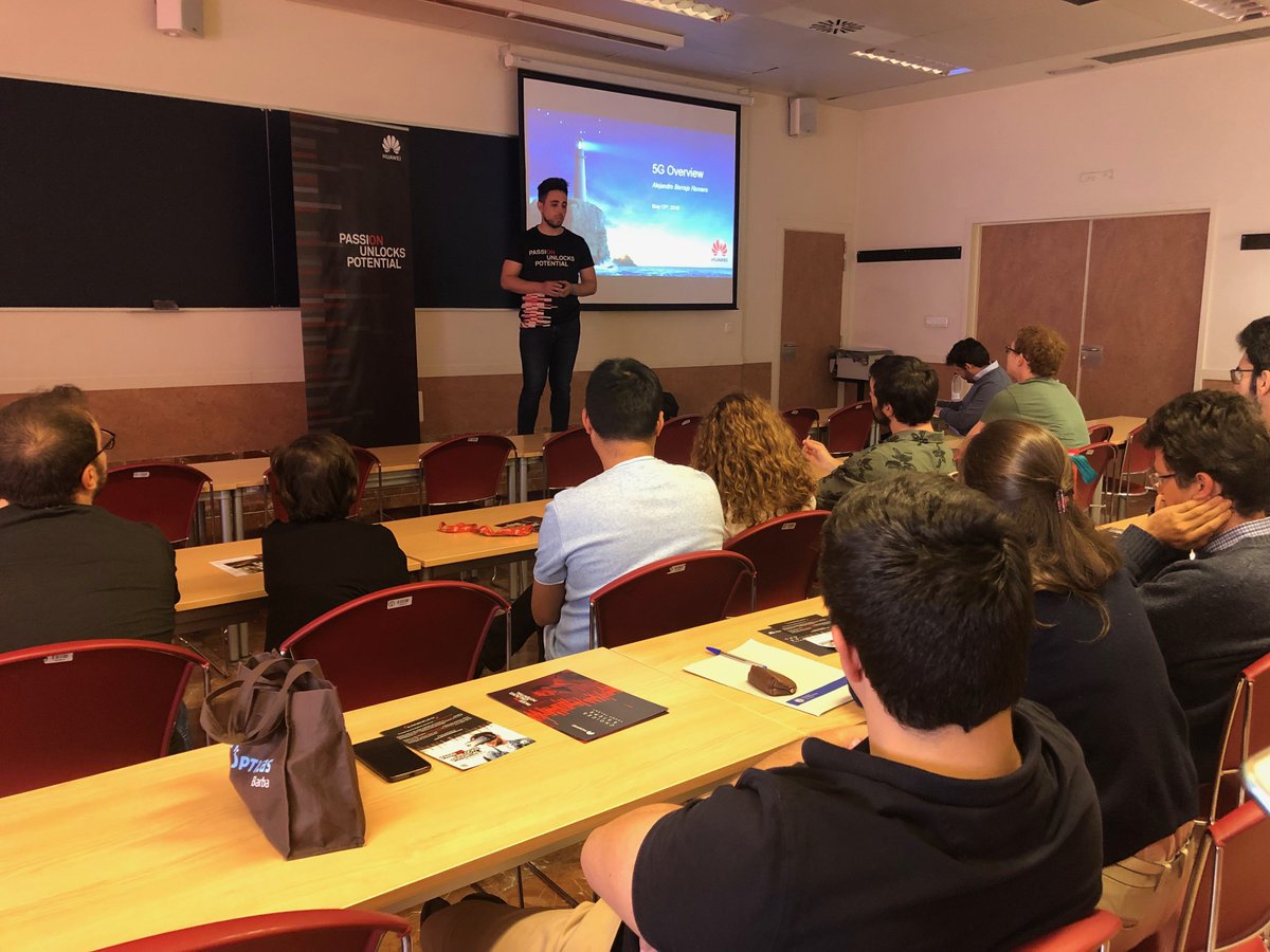 HuaweiSpain's tweet photo. #Huawei apuesta por el #TalentoJoven y por ello hoy hemos impartido un seminario especializado en #Tecnología #5G en la @UC3M. También hemos presentado nuestro programa de incorporación de Breakthrough #ICTEngineer. Conoce más 👉 https://t.co/Tnz5PsICsV #PassionUnlocksPotential https://t.co/JKIkpYQ0HM