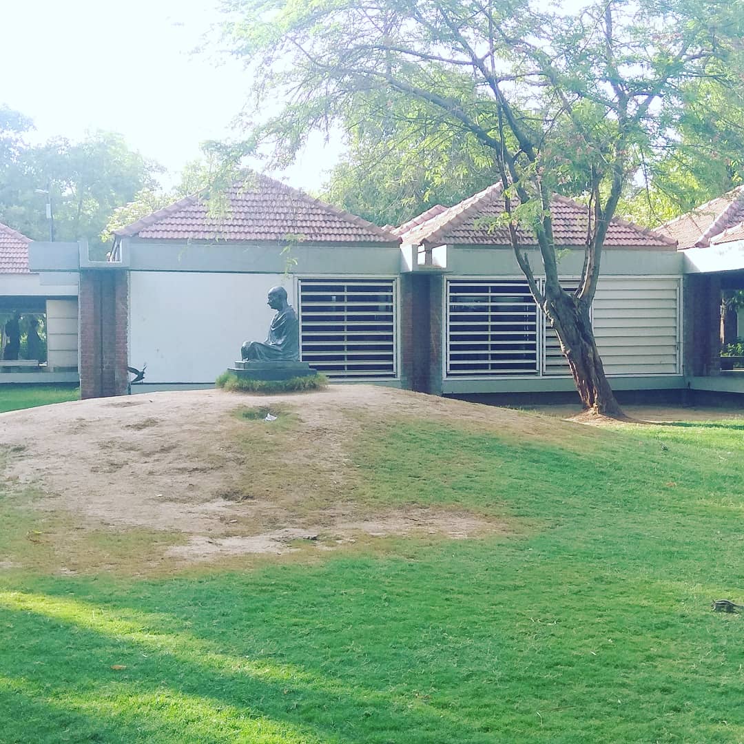UjeshNada's tweet photo. First day at the sabarmati Gandhi Ashram.
Visited IT department, archives and museum.
@YESFoundationIN
#yesfellow #mediaforsocialchange #responsibleyouthcitizenship #yestofellowship #yesiamthechange https://t.co/2JXvGFFWHk
