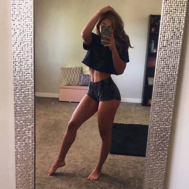 DelgiudiceKylee's tweet photo. Posted the same pic on insta. Wassup https://t.co/jv6rZtWd5x