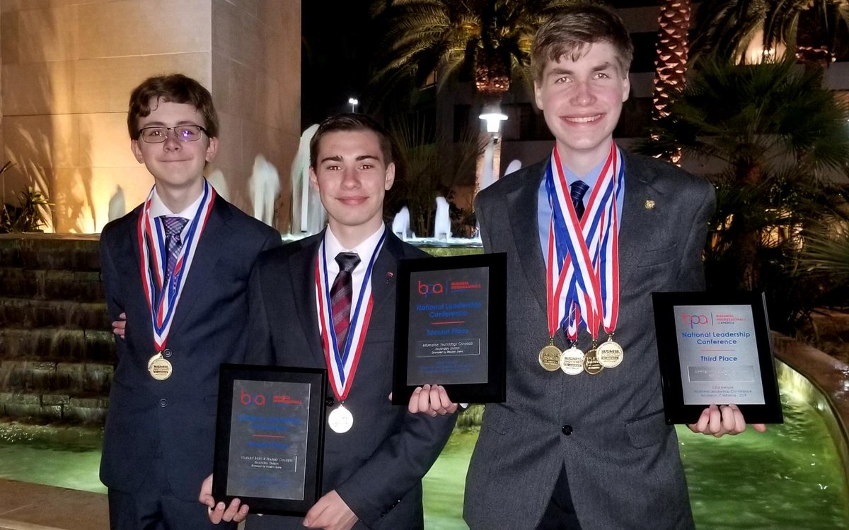 LearnAtCCS's tweet photo. Three Clarkston High School students competed May 1-5 at the 2019 Business Professionals of America (BPA) National Leadership Conference (NLC) in California and brought home top honors! #WolvesAchieve #WeAreClarkston
https://t.co/JkFCEJturT https://t.co/Go2O8MD3Sa