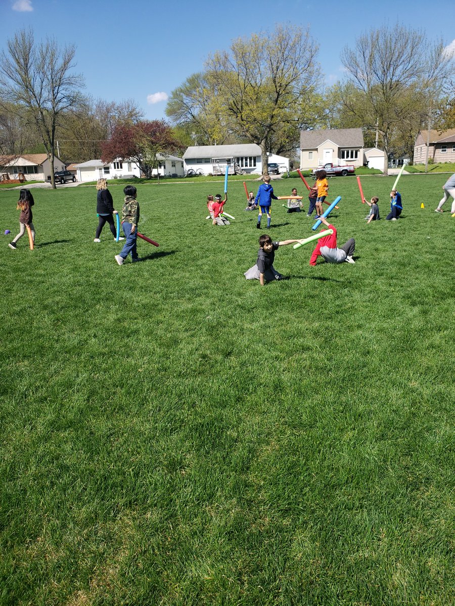 talamantesmrs's tweet photo. Prefect day for noodle tag! #halverson @MsKyllo https://t.co/xUQJpmAe2R