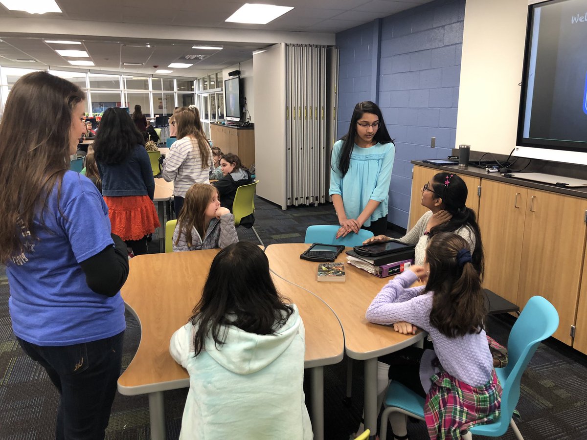 charlestull's tweet photo. Great time sharing our @LarsonMS learning with the incoming class of 2026. 6th/7th graders shared their learning stories with 5th graders to help them gain insight to the opportunities available at Larson @tpteach @FishLovesBooks #LarsonSTRONG #OneTroy https://t.co/8FkRem2OsF