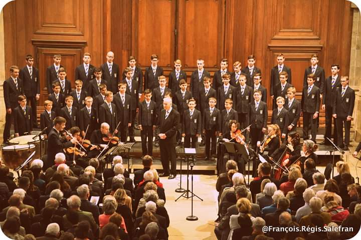 salefran's tweet photo. Concert d'Oxford à Liesse
de Académie Musicale de Liesse ... extrait photos à Saint Étienne du Mont #paris sous la direction d'Edward Higginbottom. #concert #edwardhigginbottom #académiemusicaledeliesse https://t.co/naExA4kLRM