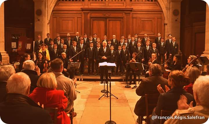 salefran's tweet photo. Concert d'Oxford à Liesse
de Académie Musicale de Liesse ... extrait photos à Saint Étienne du Mont #paris sous la direction d'Edward Higginbottom. #concert #edwardhigginbottom #académiemusicaledeliesse https://t.co/naExA4kLRM