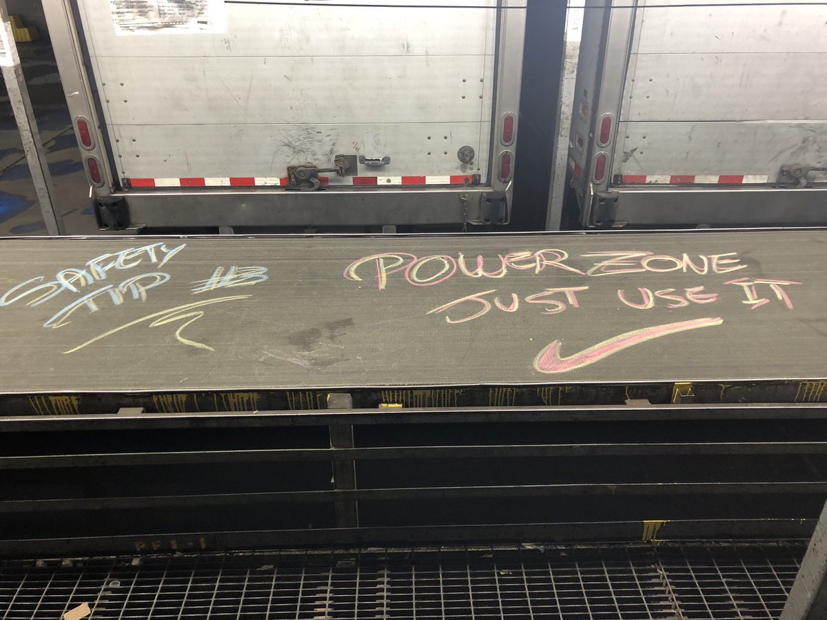 UPS_Airway's tweet photo. Safety Tip of the day for our Preload and Local sort. #lookbeforestepping #bendyourknees #powerzone #UPSCanadaSafetyCup @JimmyV_UPS @CanadaUPSers @StewartLawson14 @RollyPayne4 @rattiaups1 https://t.co/GKV6R4GOsD