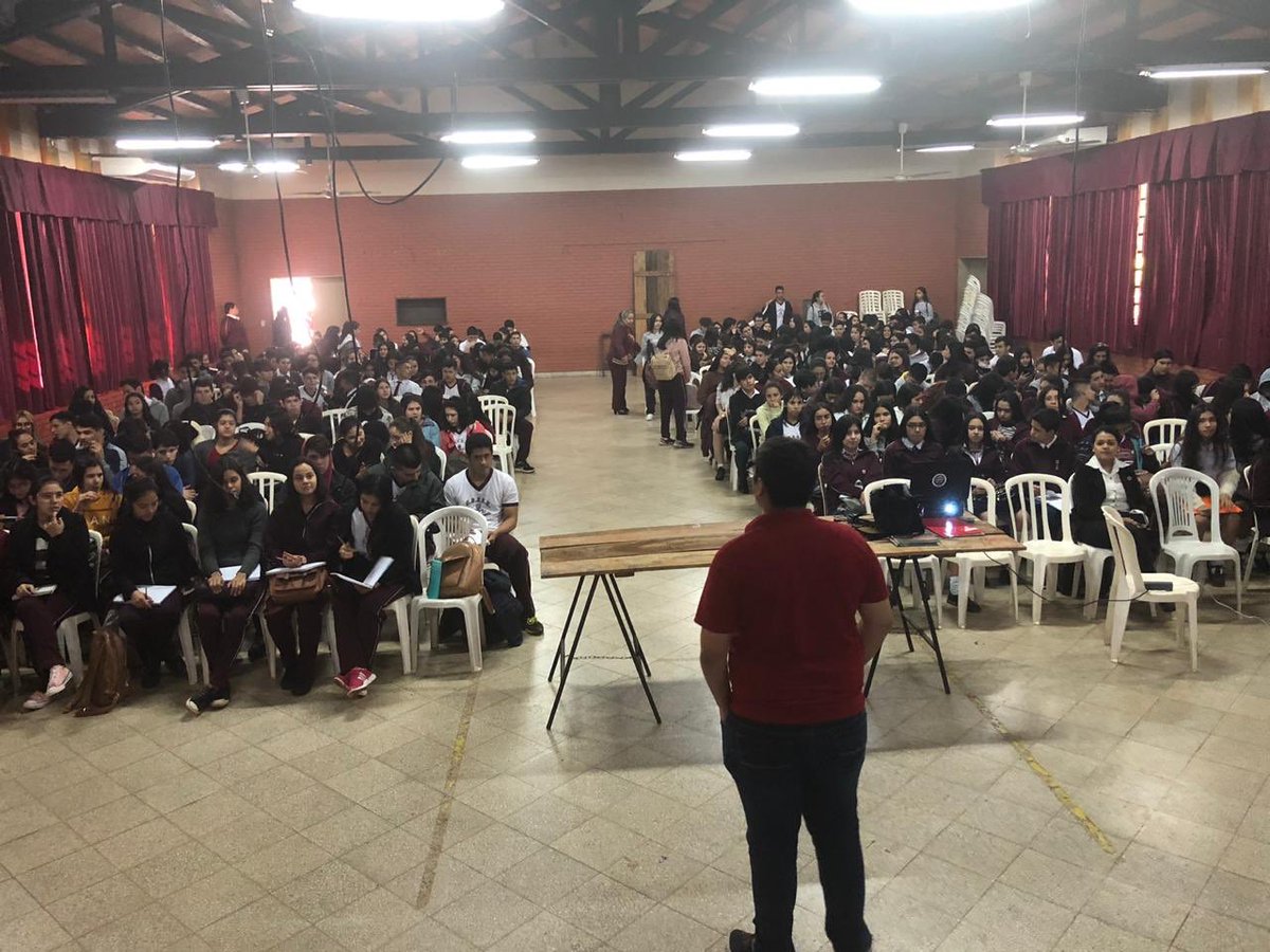 totoclerch's tweet photo. Esta mañana hablamos con los alumnos del CRECE en nuestro ciclo de charlas denominado “Resurgirás Paraguay” que realizamos en conjunto con la @snjaltoparana y nuestra organización #Redescool
@ColegioCRECE https://t.co/O1Pxx2DAIb