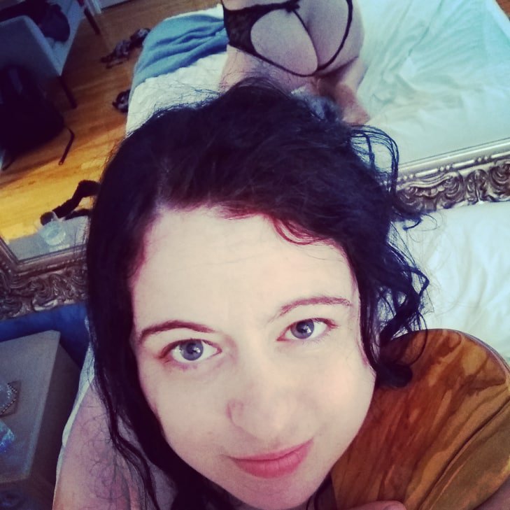 MissLaliberte1's tweet photo. Did I tell you about this new toy ?
Let's play together !
https://t.co/vto4yx2rvO
RT = ❤️
#Indycompanion #Kinky #fetish #footfetish #bublebut https://t.co/FaAyvoXyYO