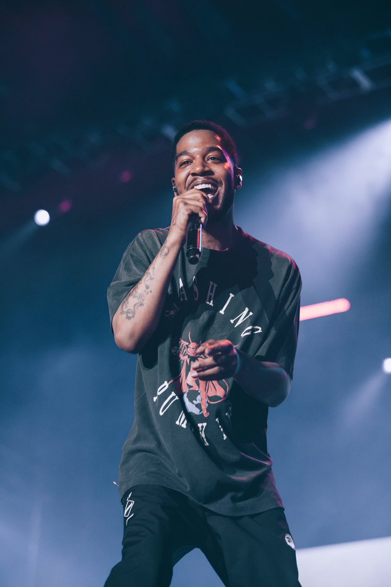henryh31's tweet photo. An artist that I’ve been dying to photograph ever since I can remember... and it finally happened. 

@KidCudi at Rolling Loud, Miami, 2019. https://t.co/I102K3e1Aw