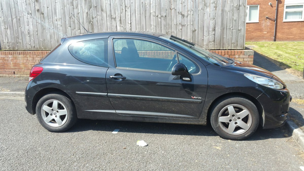 MerPolTuebrook's tweet image. PCSTO's from Tuebrook Police Station have located this stolen vehicle today, in the L13 area. The vehicle had been stolen by means of burglary from the L15 area but has been preserved for forensic examination and will be reunited with its owner. #OpCastle #CommunityFirst