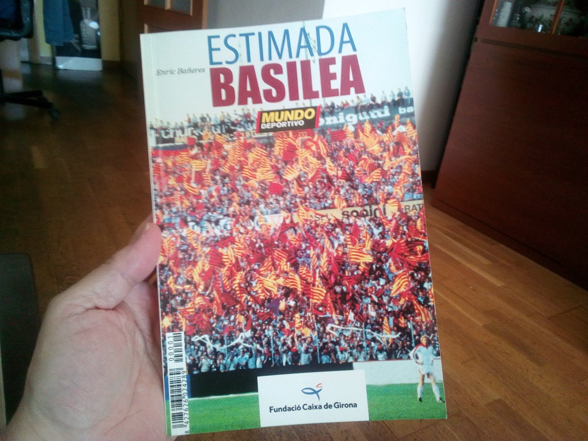 qmolins's tweet photo. #Basilea40anys #Basilea79 El llibre d'Enric Bañeres #EstimadaBasilea pel 25è aniversari .
#Record3
@EsportsSER https://t.co/MLjHGboXo5