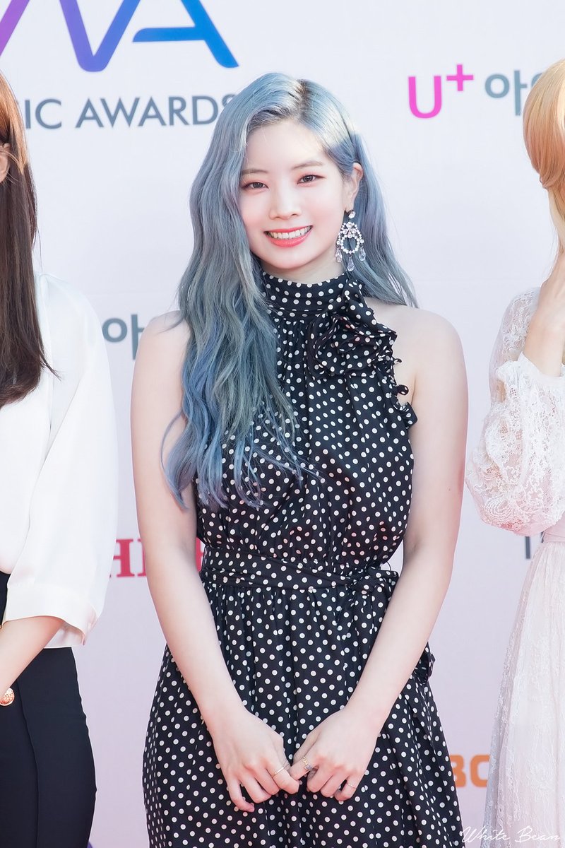 Dahyun_Fan's tweet photo. 😍😂💙❤️💙❤️

#다현 #트와이스 #DAHYUN #TWICE #ダヒョン https://t.co/pldG0lI813
