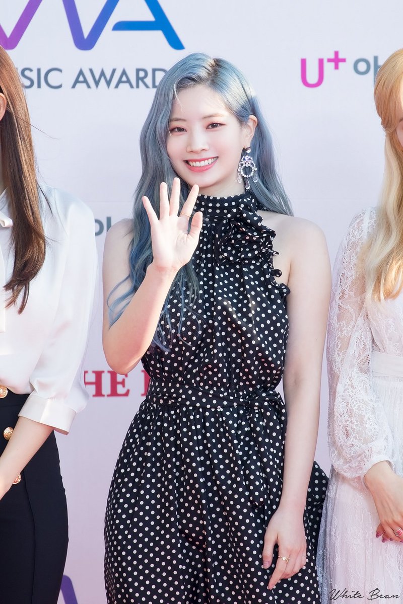 Dahyun_Fan's tweet photo. 😍😂💙❤️💙❤️

#다현 #트와이스 #DAHYUN #TWICE #ダヒョン https://t.co/pldG0lI813