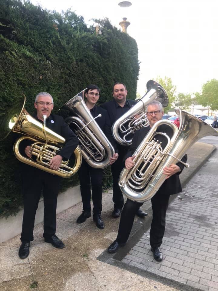 fredericguyon_'s tweet photo. Le pupitre des tubas du #brassband de l'Oise. #BBO #ziquodrome https://t.co/SLPLxAaPg2