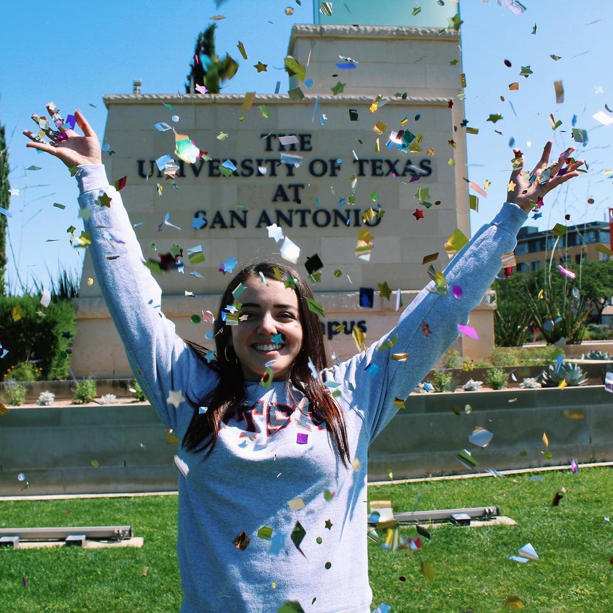 MarijoseGlzz's tweet image. #UTSAGrad19 @UTSA