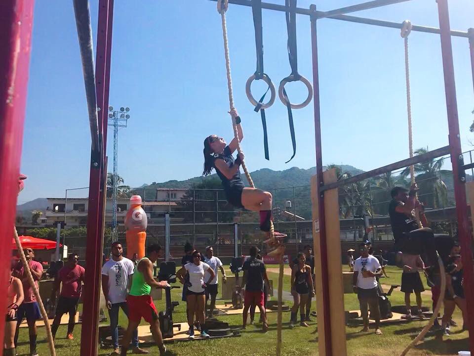 FerrLc's tweet image. Wow con lo 4x4 que soy, me amo bye