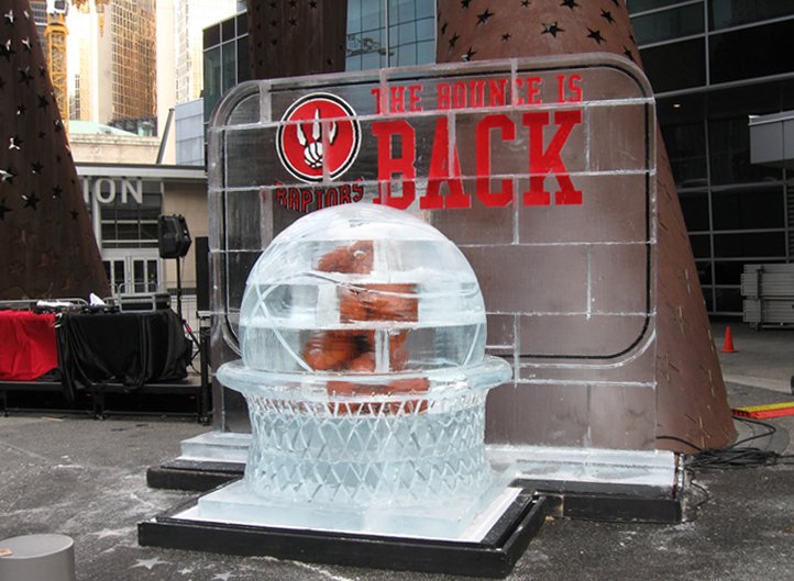 #WeTheNorth #TBT the end of the <a href="/NBA/">NBA</a> 2011 Lockout in #Toronto with the <a href="/Raptors/">Toronto Raptors</a> --fast forward to 2019: Congrats on making the Eastern Conference Finals!!