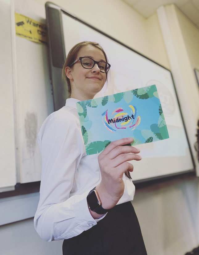 CookbookJungle's tweet photo. Our managing director Izzy is competition ready! Wish us luck for tomorrow’s round at #kcom for #youngenterprise in #hull😄❤️✨ #smallbusiness #Teammidnight #cooking #cookbook #cookingforkids https://t.co/8PamsNR2wY