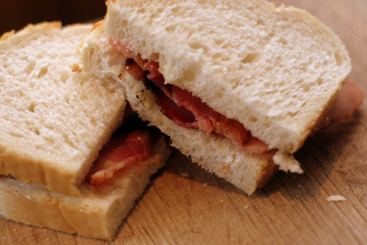 Get your off site brainstorming or team building day off to a great start with a breakfast sandwich or buffet! We have catering options starting from just 2.50 buff.ly/2PRw88u #Venue #iSpace #Warwickshire