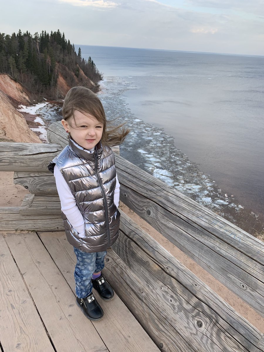 Онежское озеро)) ветреное,но красиииво)) и без фильтров)