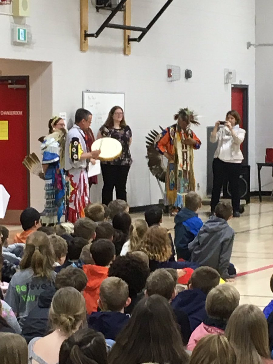 HHSSPALS's tweet photo. Our class got the opportunity to attend the Indigenous Culture Assembly today at @HHSS_RedHawks. They saw three dance styles; traditional dancer, grass dancer and a jingle dancer! https://t.co/4kFyrGzXpi