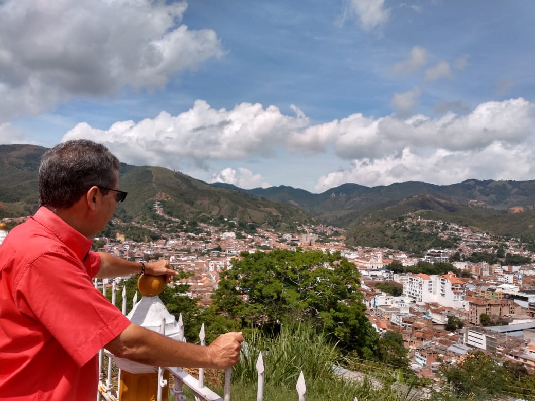 Marioalfonsoec1's tweet photo. Contemplando mí amada ciudad y su futuro, vamos a trabajar Unidos por una Ocaña para todos. https://t.co/sfyKmvLcsN