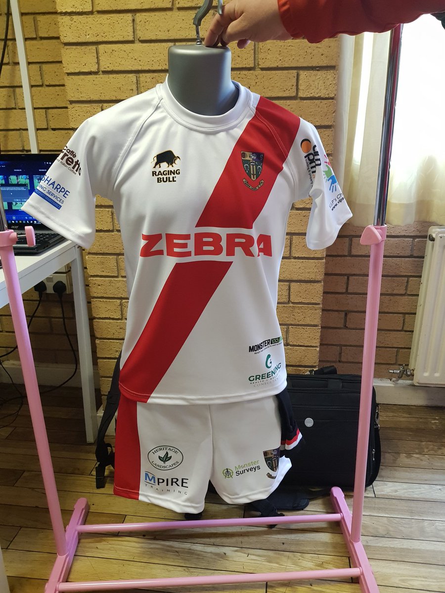 mpire_training's tweet photo. As a fan of local junior rugby we are delighted to be sponsoring Gordon League juniors next season.....kit looks great..... https://t.co/HXy5hbLF79