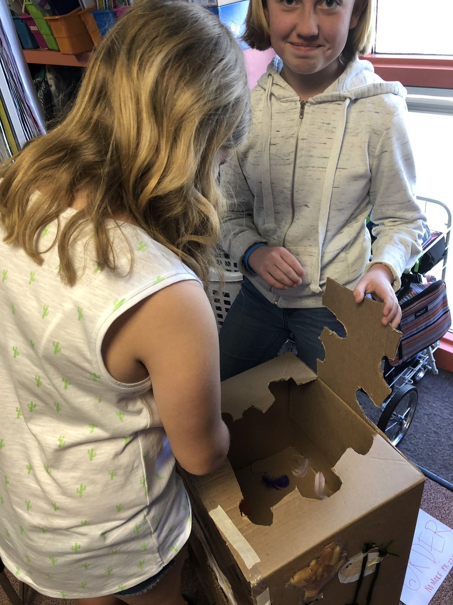 van_tastic6's tweet image. Mrs. Maher’s @vickym52 #steam class recreates #cainsarcade #rooneyranch #jeffcoschools #jeffcogenerations