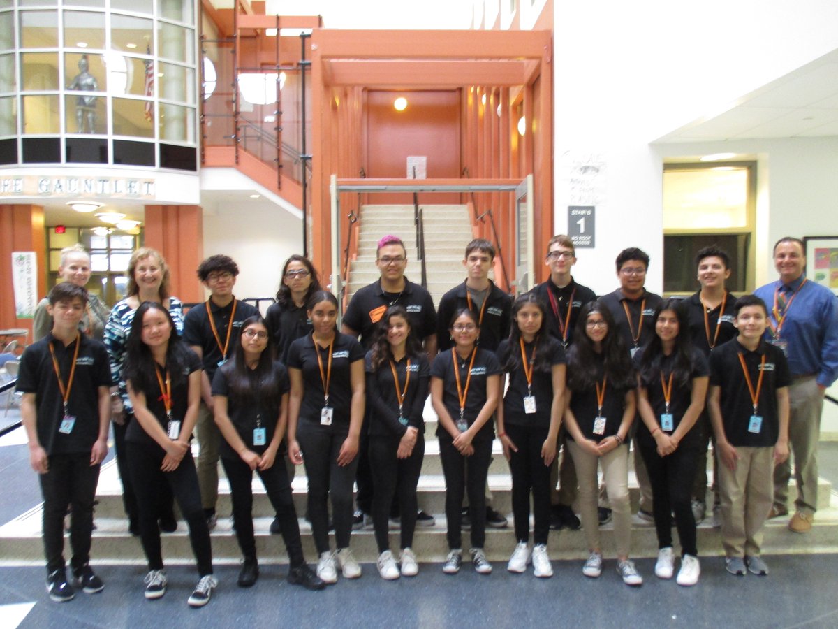 WNYMS Shining Knights for the month of May 👑@studentsofthemonth @WNYMS @WNY_MS <a href="/WNYSchools/">-</a> <a href="/WestNYSchools/">West New York School District</a> <a href="/WNYSchools/">-</a> <a href="/FRSNewJersey/">FRSNJ</a>