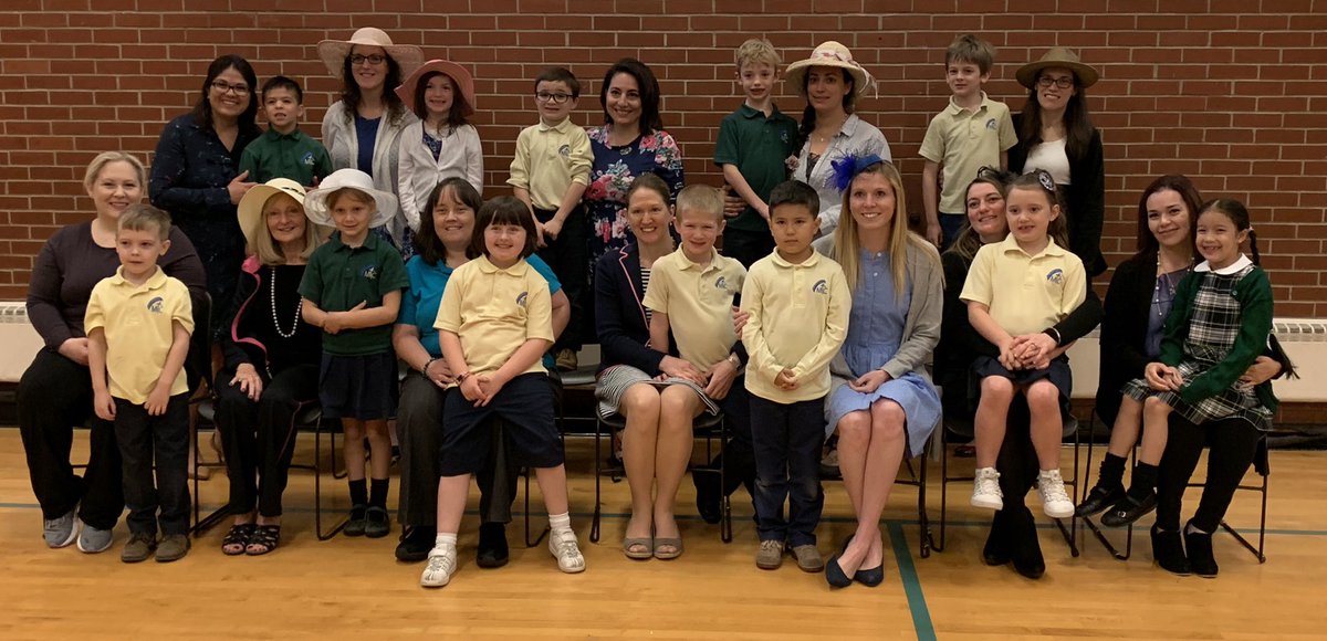 MTCRegional's tweet photo. An MTC tradition, the First Grade Motherβs Day Tea. A morning for the first graders to show their mom how much they care! #MTCextraordinary #mtcschool #catholicschool #greatschools #MothersDay #firstgrade #ExploreAOPS @AOPS_Schools https://t.co/gJ8U9Yycz9