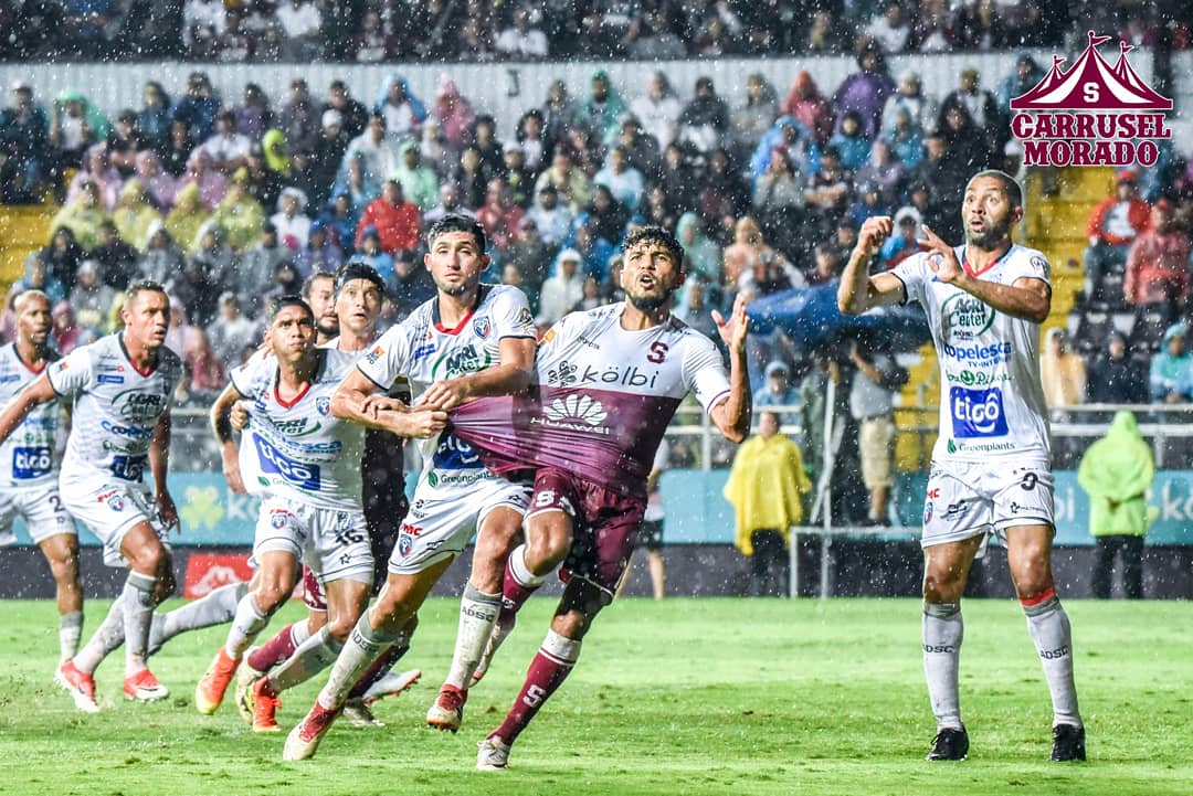 Johan_VenegasCR's tweet photo. No podemos dar menos que un 200%, este equipo conoce perfectamente lo que representamos e históricamente somos capaces. El miércoles nos verán dar, con humildad, TODO de nosotros!! #NoSeRepartanNada 🙏🏾💪🏾🇱🇻 https://t.co/rE7TDnE98a