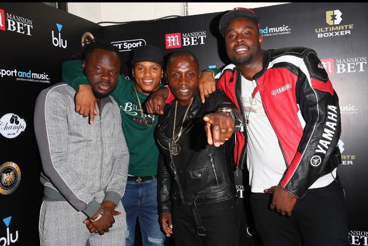 boxxer's tweet photo. Boxing Family π₯π₯ #UBIII
πΈ @pressimageUK @StreamLinePR
@ConorNigel @OharaDavies @tundeajayi999 @IChamberlain_ https://t.co/QHwUnOOerK