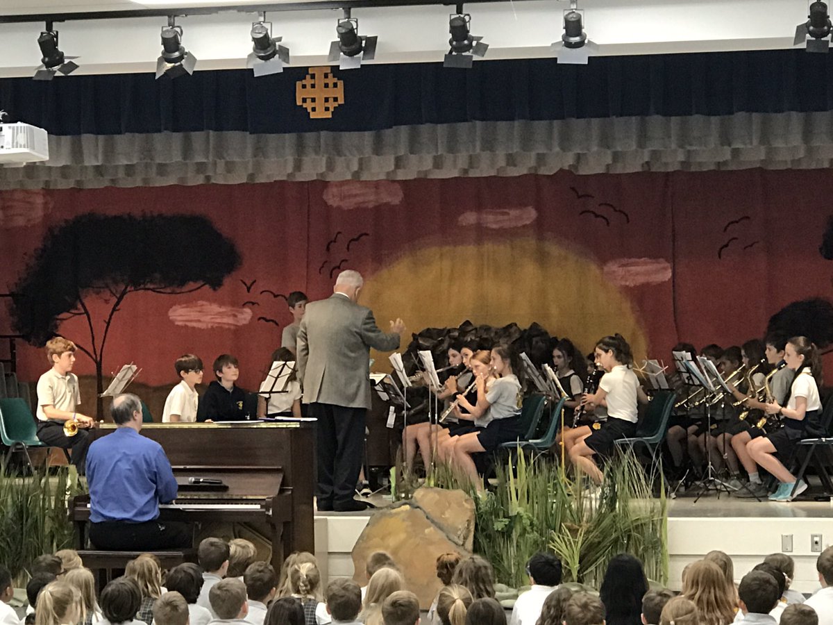 ct_smcs's tweet photo. Thanks to the St. Gabriel Catholic School Band for entertaining us during the Spring Band Concert this afternoon! #bravo https://t.co/Hsjd9JM9cQ