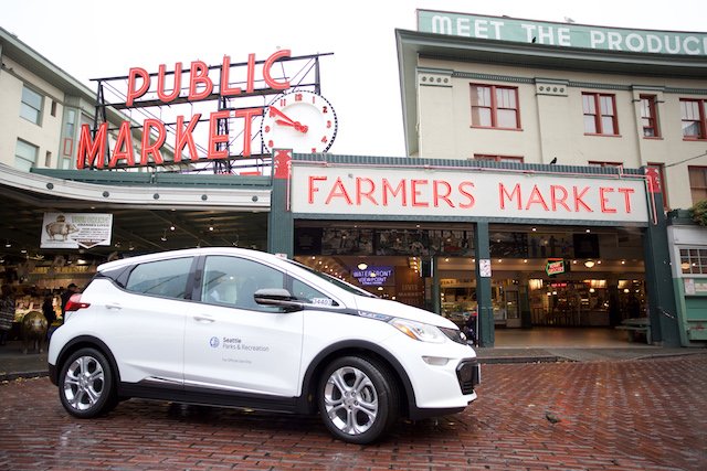 The City of Seattle is executing on its plans to improve public health by reducing emissions in its #fleet, demonstrating its ongoing leadership in environmental efforts: tlimagazine.com/sections/fleet…