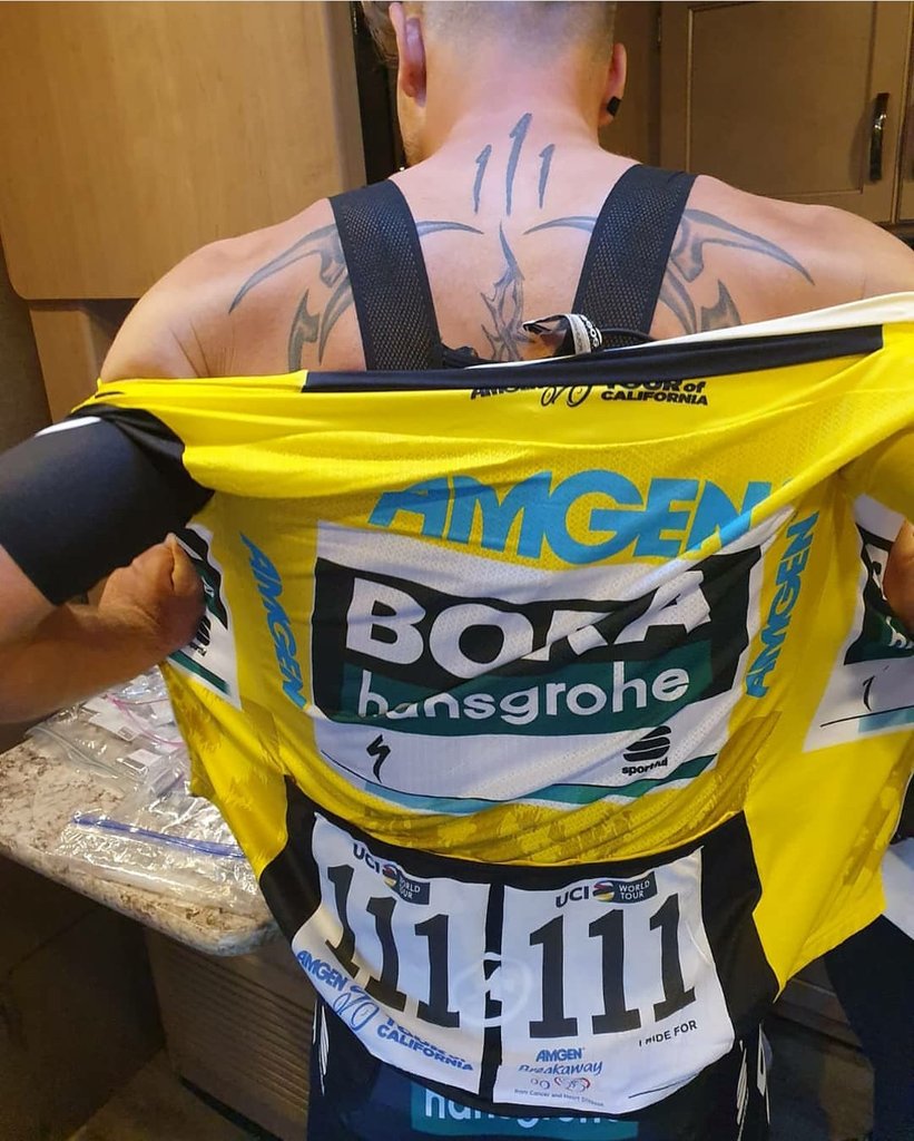 SwaganP's tweet image. Peter Sagan showing who is NUMBER 1
#Hint #111 #inYoFace