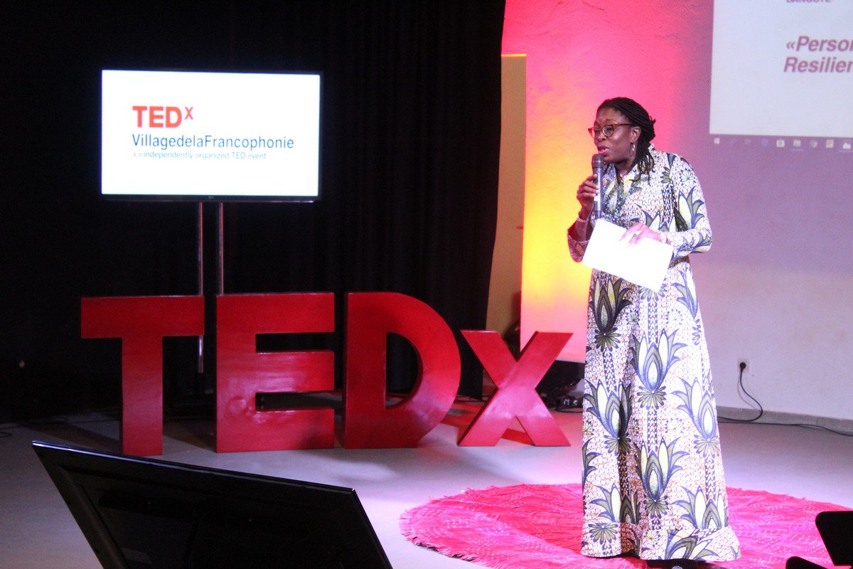 TEDxVdF's tweet photo. "La #Résilience est dans notre ADN de Nigérien, nous avons même un mot pour ça en Haoussa...#TsanTsanKarfi."
🎤: Zouera Youssoufou, Directrice Générale de la Fondation Dangote le 16 Mars dernier au #TEDxVdF.
#Niger
#PowerOfResilience
#TEDxVdF https://t.co/ZaypVpsMtg