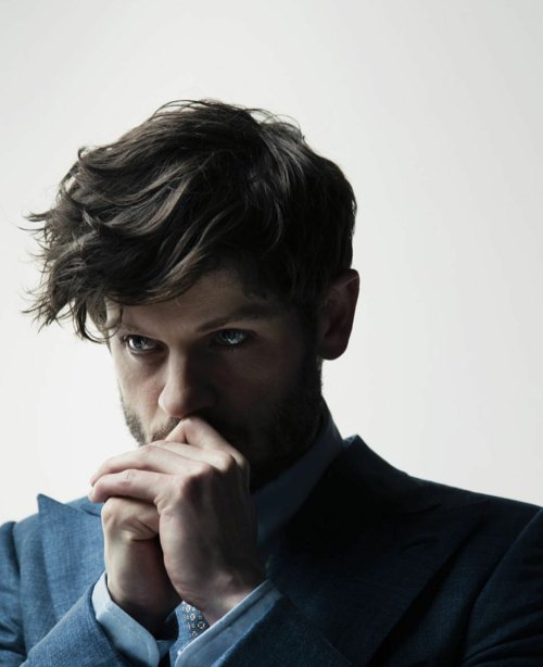 Happy Birthday to Iwan Rheon     
