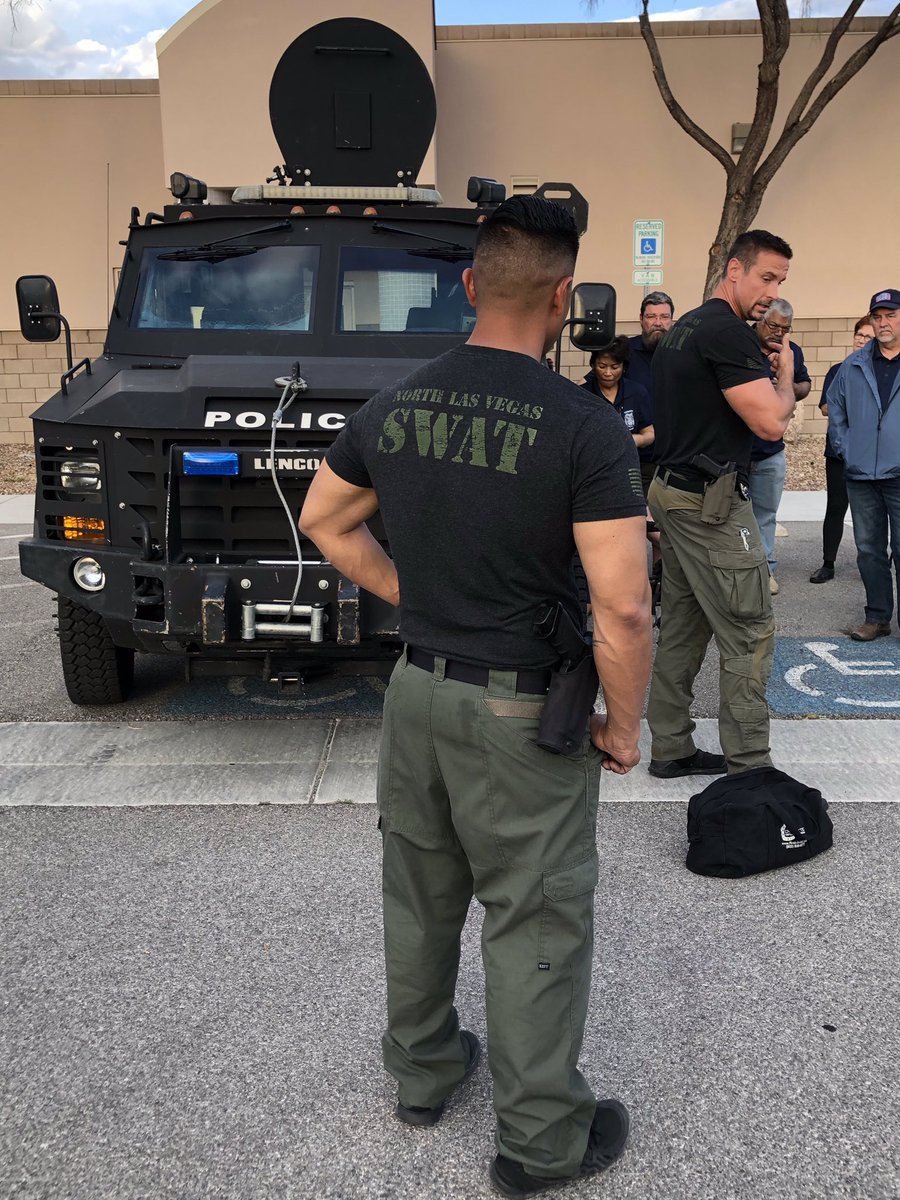 Nlvpd On Twitter The Nlvpd Citizens Academy Got Some Instruction And Hands On Training From Our Swat Team These Men And Women Train For The Unexpected And Worst Possible Situations We Want