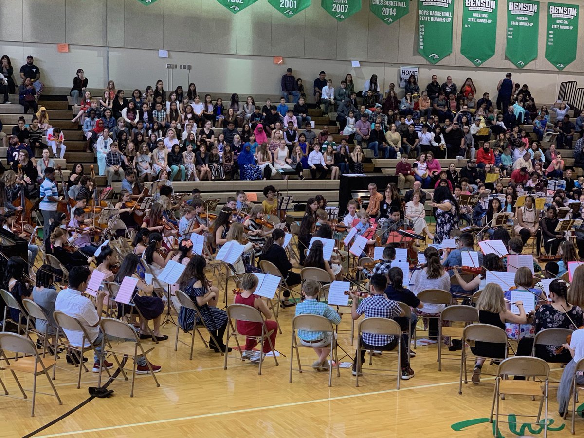 OPS_Castelar's tweet photo. This weekend was the OPS Area Concert. Ms. Wilger, Mrs. Diffey, Mrs. Stoltenberg, and students put in many hours preparing for this event. It was a great success. The Chorus, Strings, and Band were the magnificent. #OPSProud #EarMagic https://t.co/FUdTj976x7