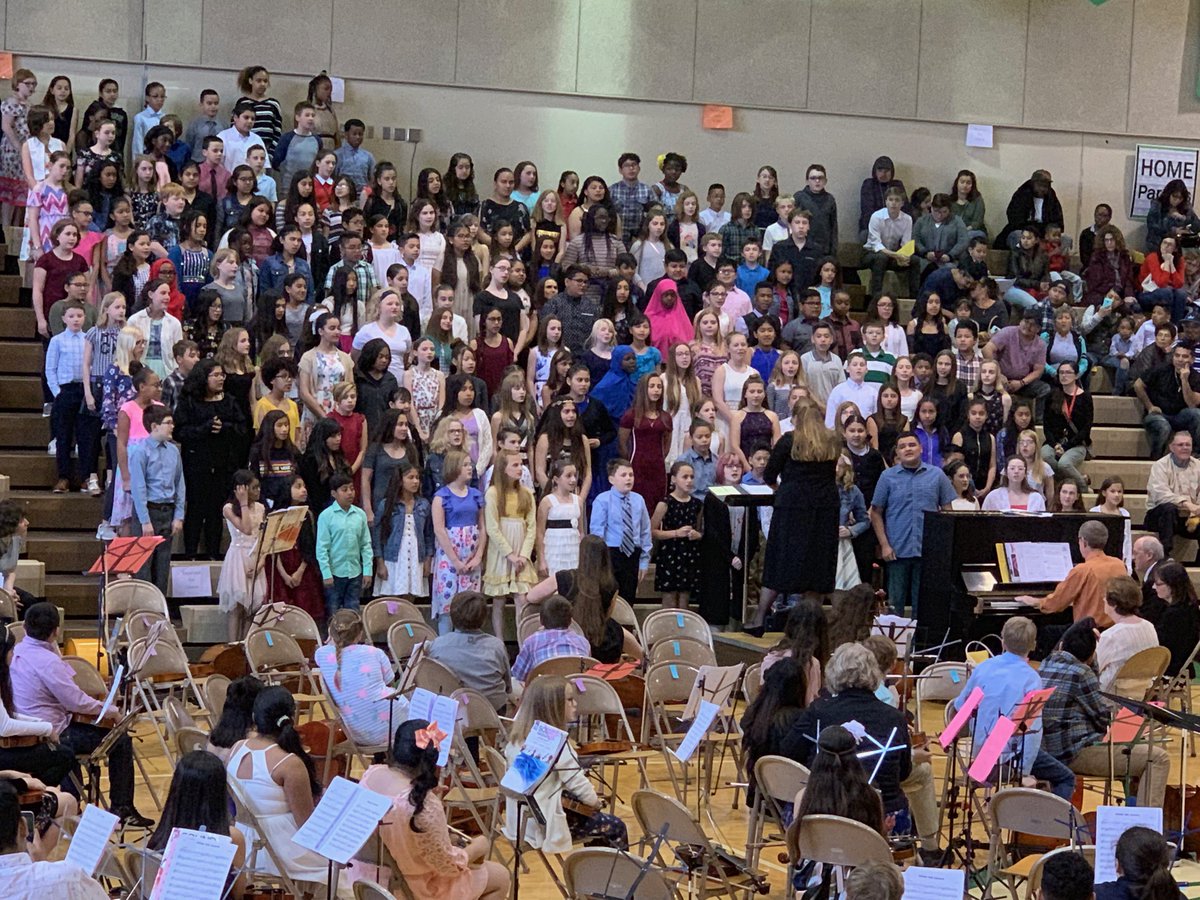 OPS_Castelar's tweet photo. This weekend was the OPS Area Concert. Ms. Wilger, Mrs. Diffey, Mrs. Stoltenberg, and students put in many hours preparing for this event. It was a great success. The Chorus, Strings, and Band were the magnificent. #OPSProud #EarMagic https://t.co/FUdTj976x7