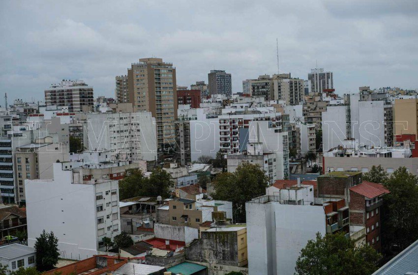 pekenasnoticias's tweet photo. [El Marplatense] Cámara de Propiedad Horizontal: “Estamos con 20% de morosidad”. https://t.co/tmnhnJKfNn https://t.co/RxwxWLgEjA