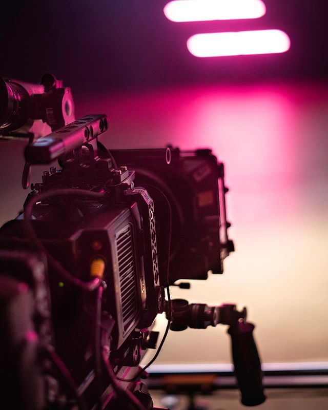 pixusstudios's tweet photo. “You can’t sit with us.”👊🎥 #BigBoyToys | https://t.co/0VzcRE18Gw 
#Pixus #PixusProduction #PixusStudios #BehindTheScenes #SetLife #Video #VideoProduction #Hollywood #Arri #AlexaMini #Videographer #LosAngeles #BrickhouseStudiosLA https://t.co/sqMdYffhaS https://t.co/GBohYszYrE