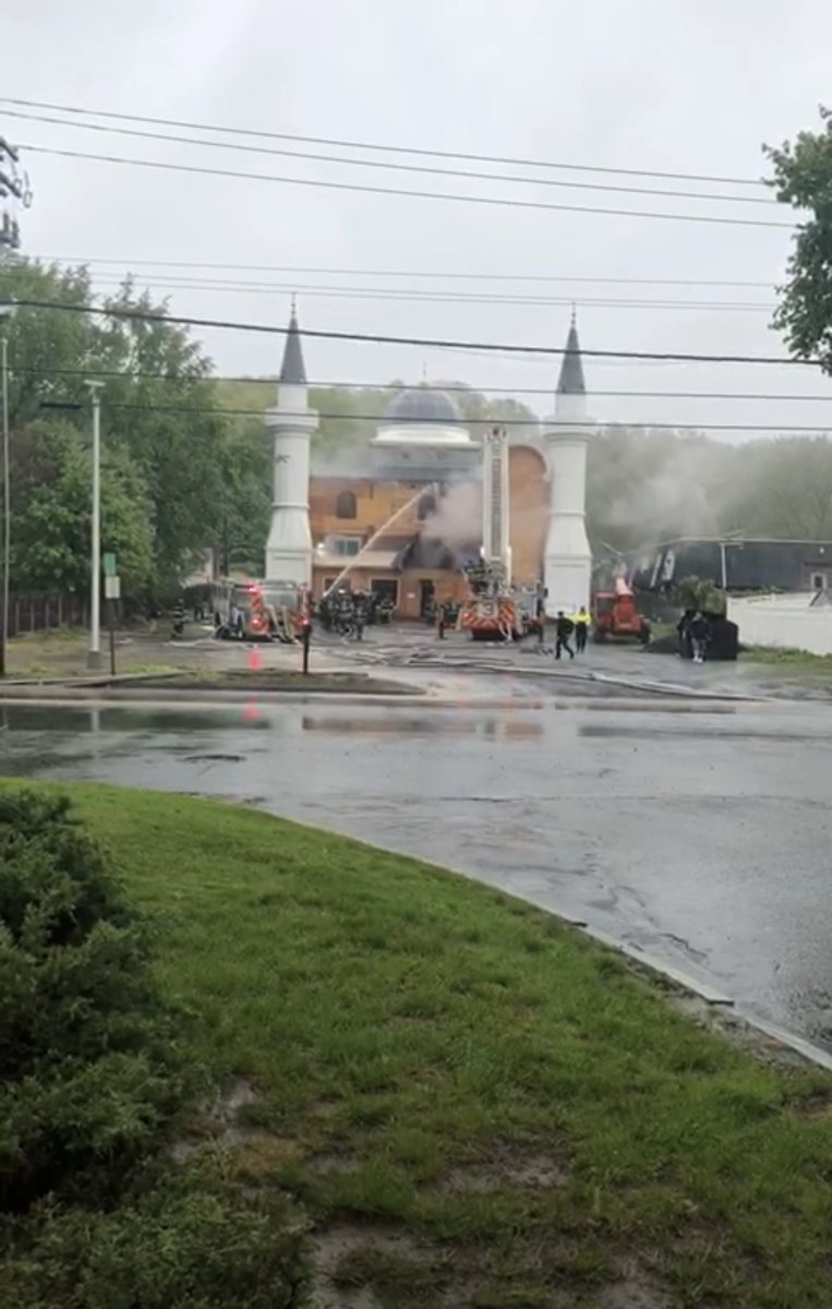 Another abominable hate-fueled attack on a religious institution.This time the target was a mosque in New Haven/CT. We expect relevant US authorities to conduct a thorough investigation to ensure that those responsible for this heinous crime are brought to justice.<a href="/GovNedLamont/">Governor Ned Lamont</a>