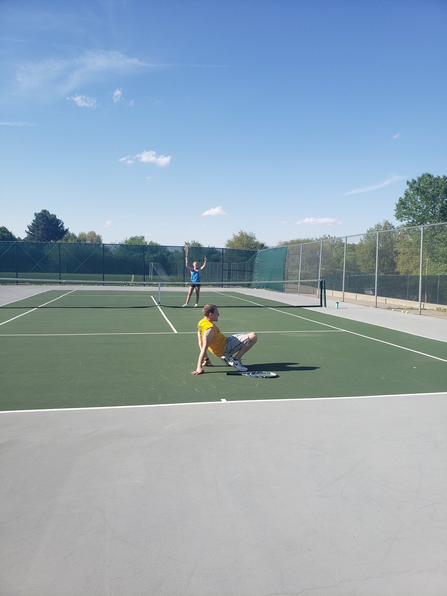 BoltTennis's tweet image. Anna Burt whoopin' up on D-va... #MedicalTimeout #GoAnnaGo