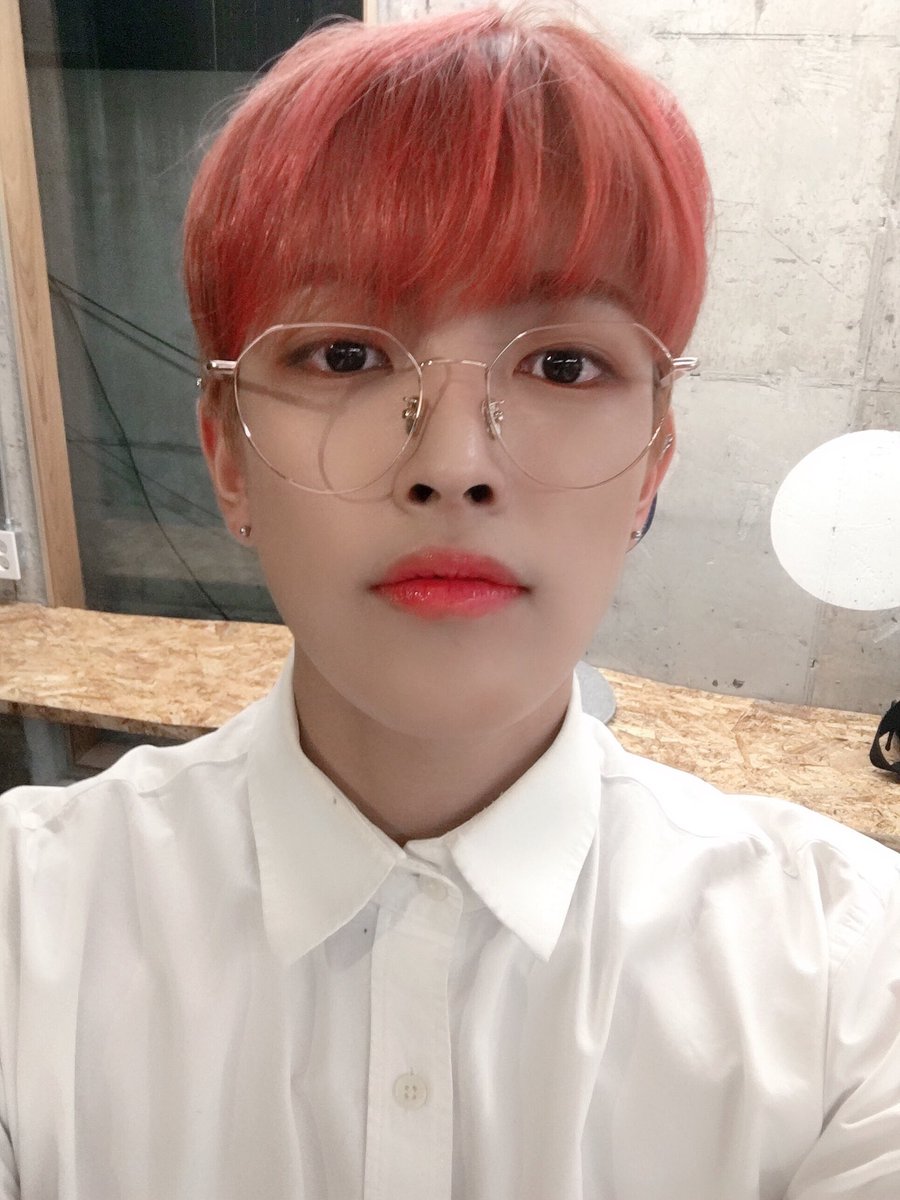 ATEEZofficial's tweet photo. [#홍중] Long time no see✋
다녀오겠습니다❤️
#ATEEZ #에이티즈 https://t.co/K9rV7jcPz2